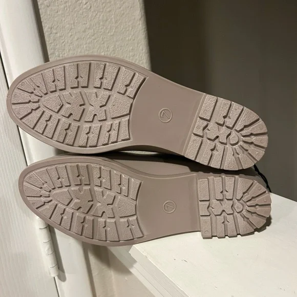 A New Day Chelsea Rain Boots Women's US 7 Taupe Waterproof Round Toe Slip On - Picture 8 of 10